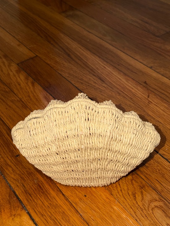 a new day Handbags - a new day Cream Pearl-Handle Straw Shell Clutch